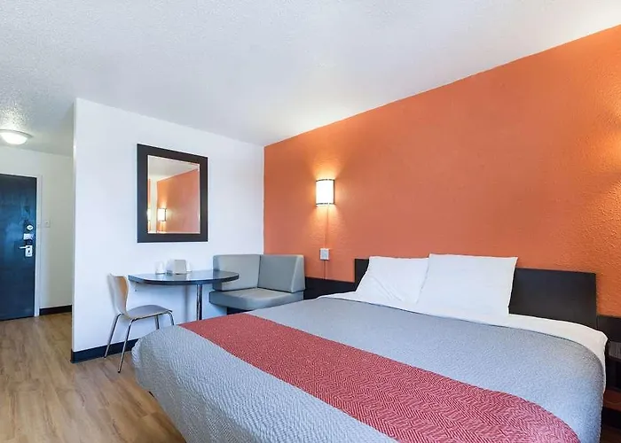 6 Lincoln. Il Hotel *