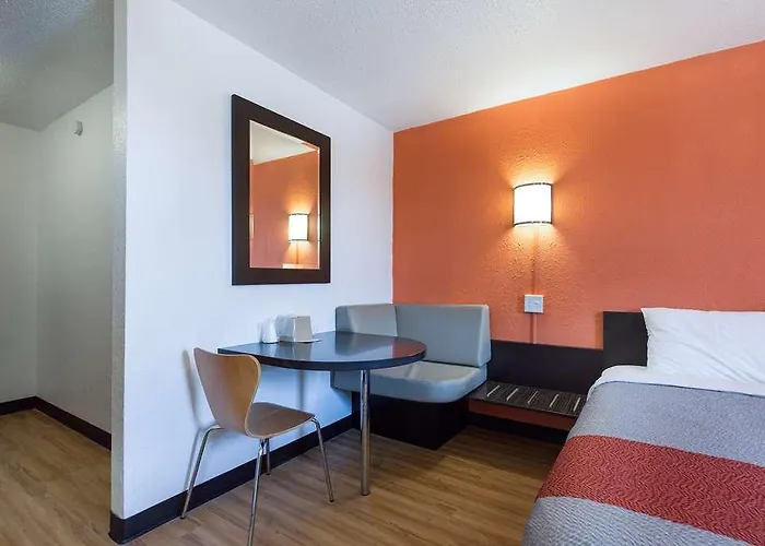 Hotel 6 Lincoln. Il Lincoln