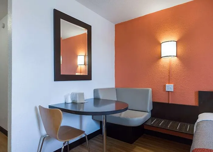 6 Lincoln. Il Hotel
